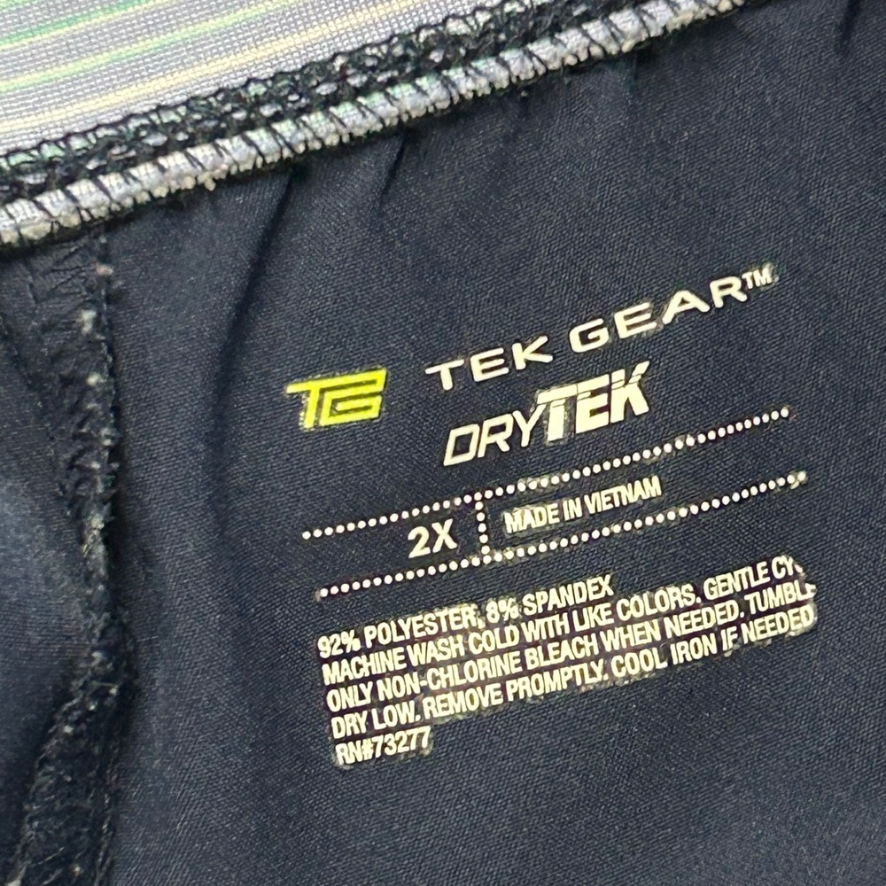 Lot of 2 Tek Gear DryTek Womens 2X Athletic Shorts Navy Blue Black Pockets - Picture 5 of 10